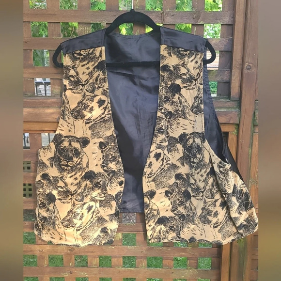 Velvet Lion Vest - Picture 2 of 5